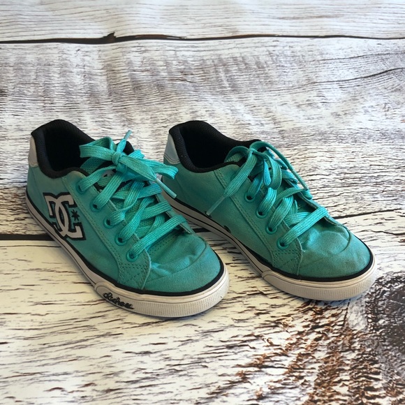 turquoise dc shoes